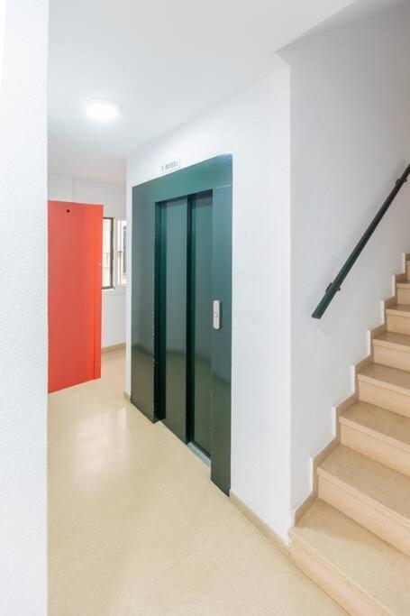 Downtown Flat With 46 Sqm Private Rooftop Terrace Малага Экстерьер фото
